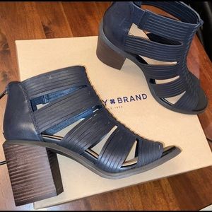 Lucky Brand Shoes